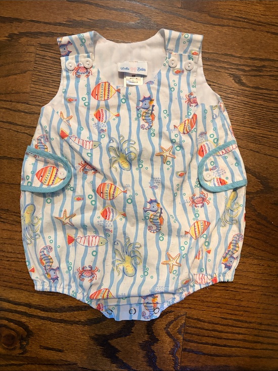 Lulu Bebe Other - Lulu Bebe White & Blue Striped Baby Bubble Romper with Sea Creature Print (9M)